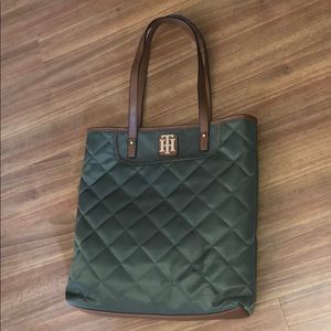 USED Tommy Hilfiger Purse with wallet attached
